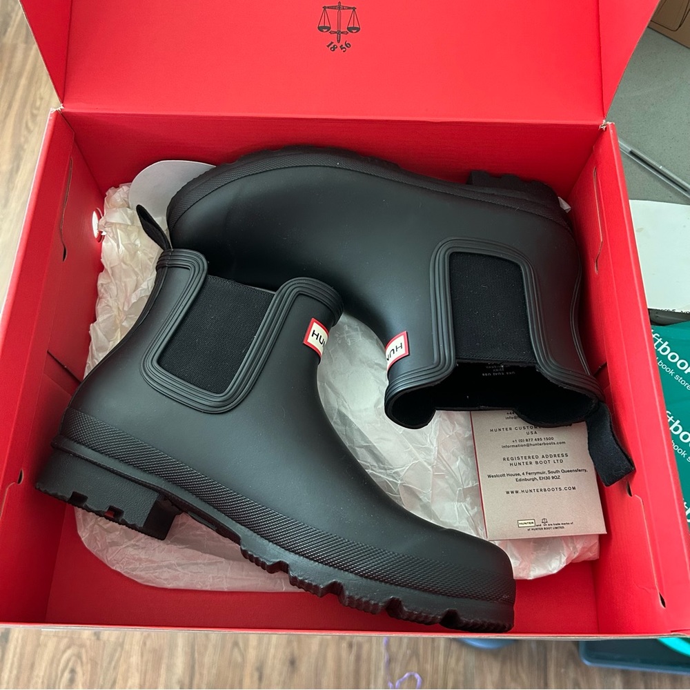 Hunter Men’s Chelsea Boots Black size US 9